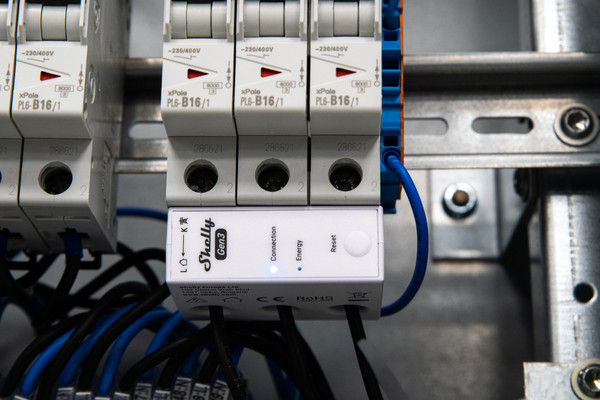 Shelly 3EM Gen3 - 3-Phasen Energiezähler, Stromzähler, inkl. 3x 63A Wandler